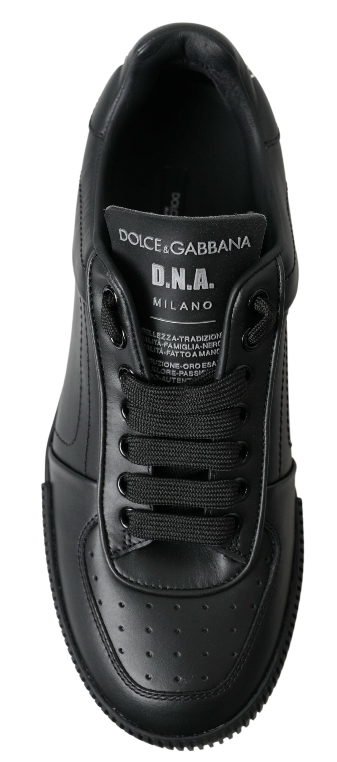 Elegant Black Leather Low Top Sneakers