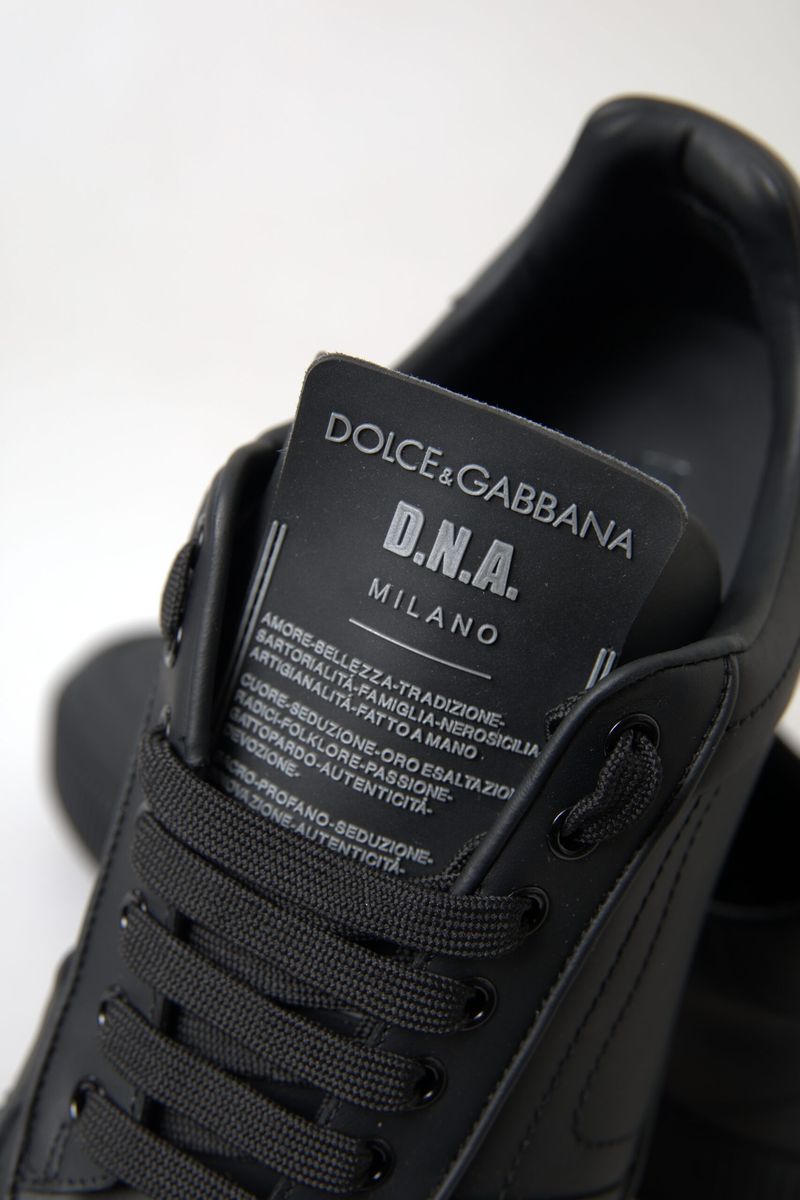 Elegant Black Low Top Leather Sneakers