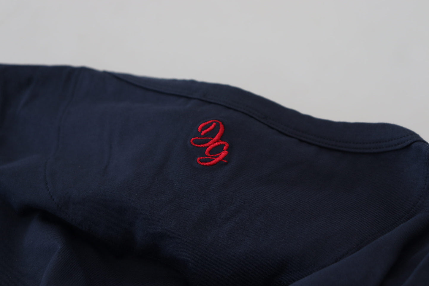 Elegant Silk-Blend Crewneck Tee in Blue