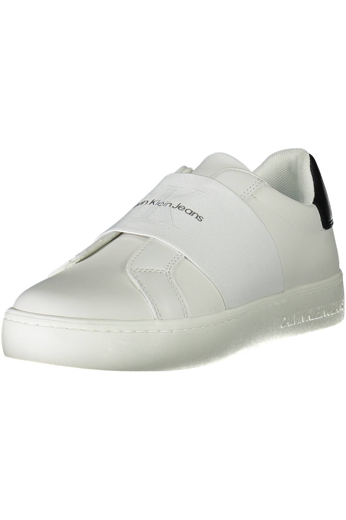 Chic White Sneakers with Eco-Conscious Design