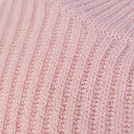 Chic Pink Ribbed Cashmere Sweater