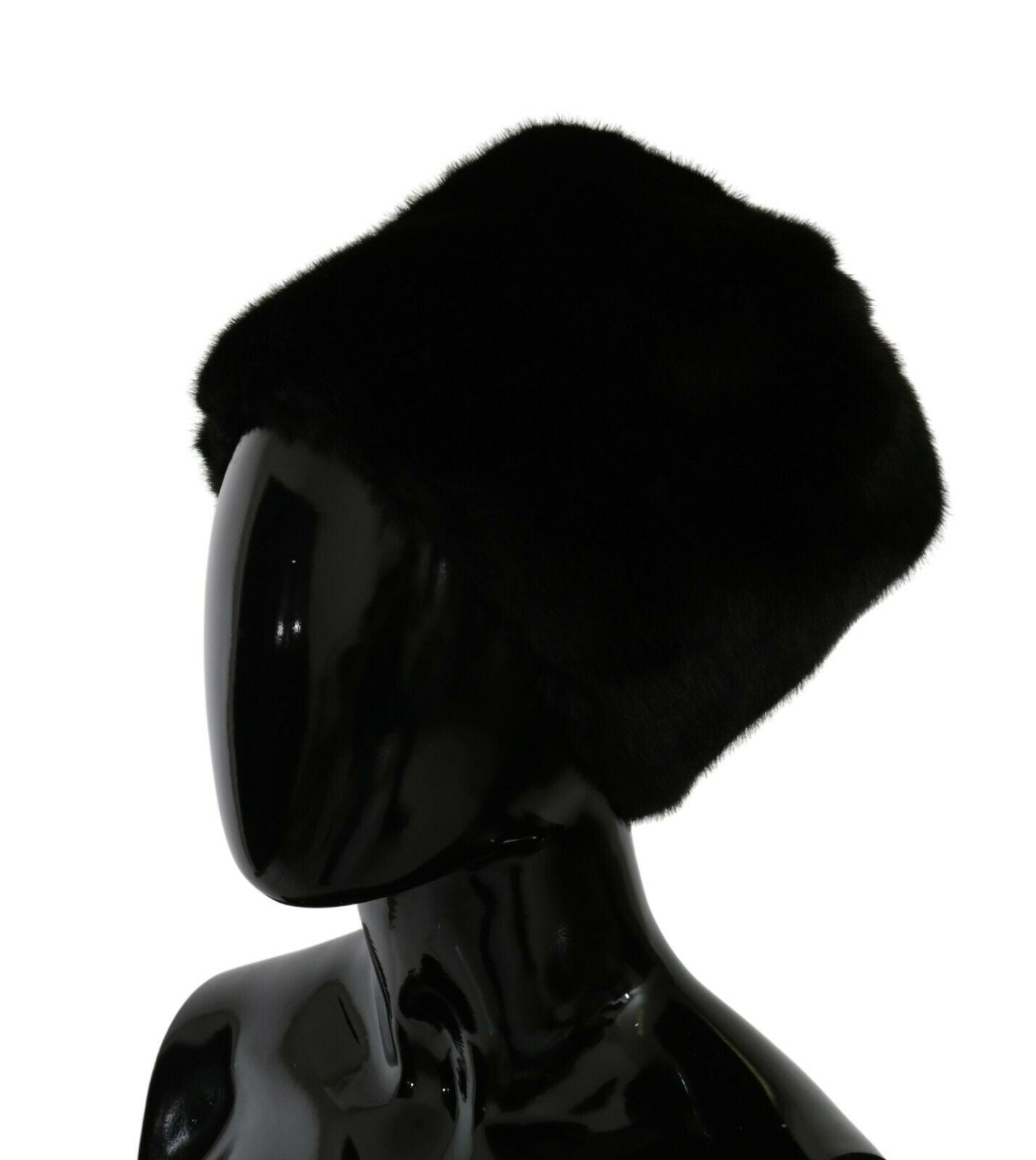 Elegant Black Beanie Hat for Sophisticated Style
