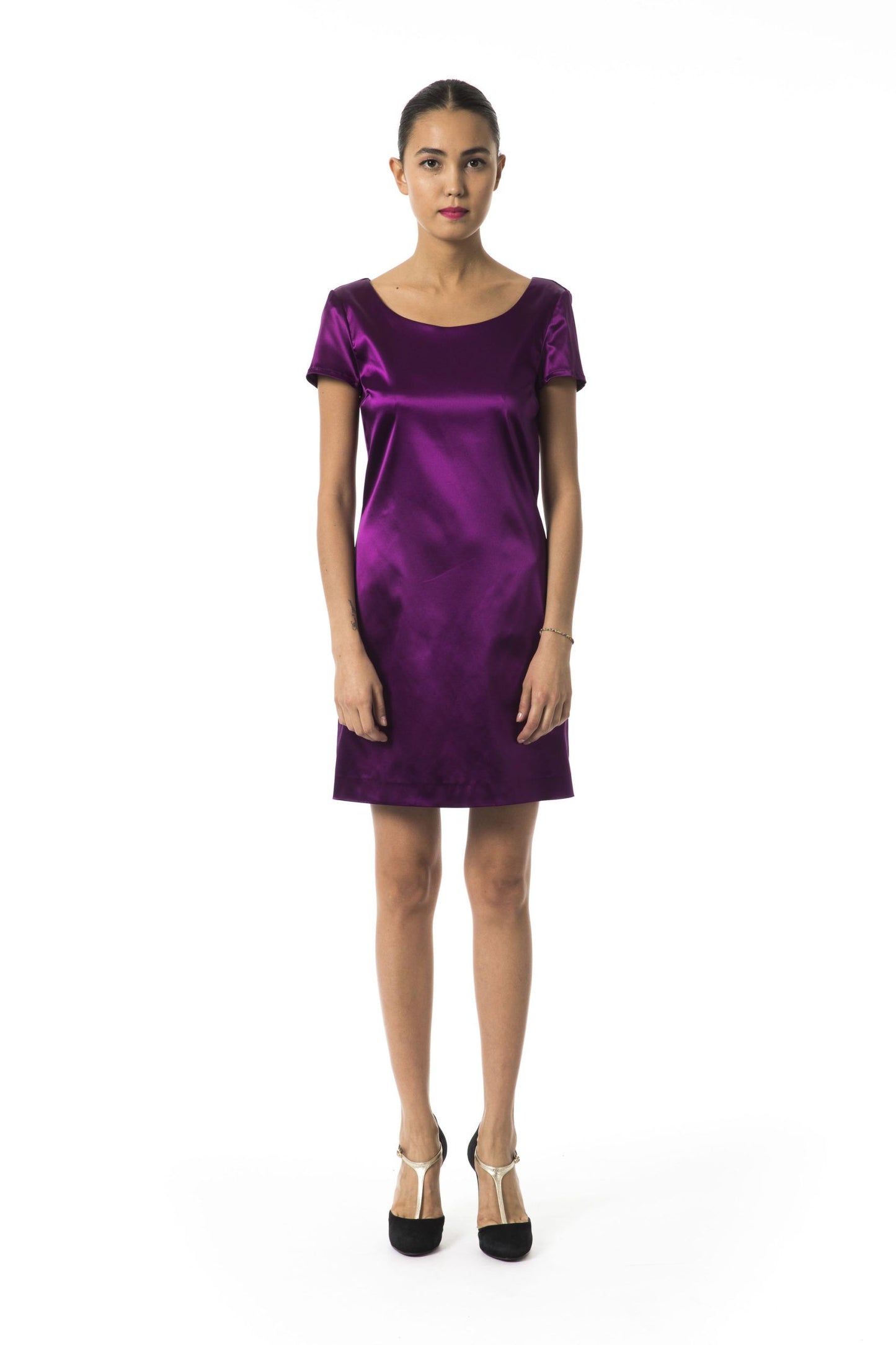 Elegant Violet Short Dress with Round Neck