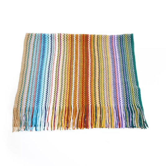 Geometric Pattern Fringed Scarf