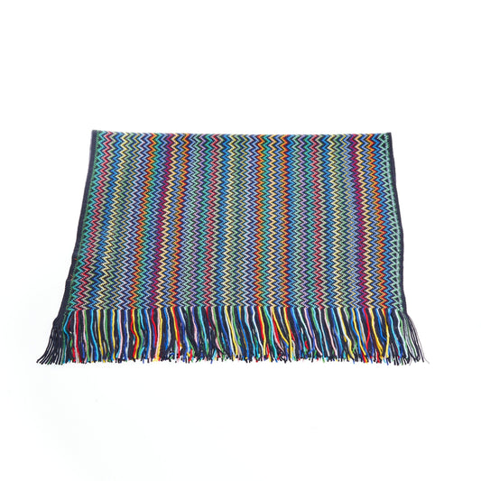 Geometric Pattern Fringed Scarf
