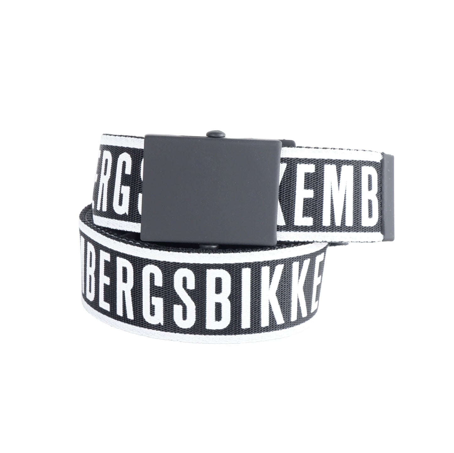 Sleek Black Man Belt - Timeless Elegance