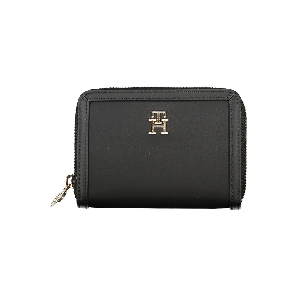 Elegant Zip Wallet with Ample Storage