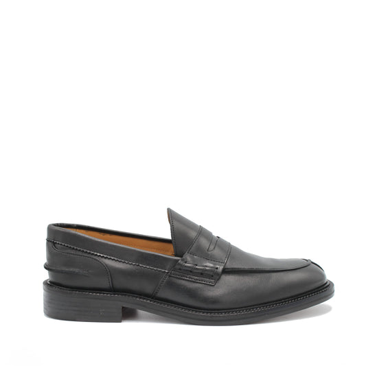 Elegant Black Calf Leather Loafers