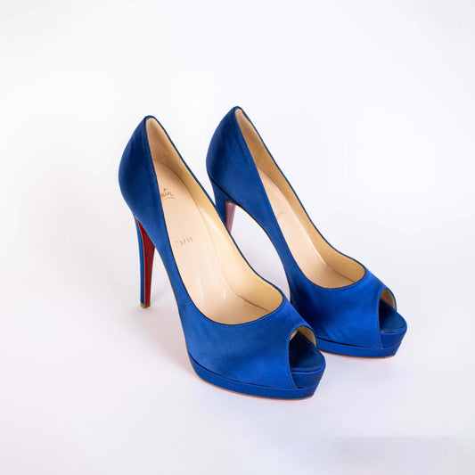 Elegant Blue Satin Altadama Pumps