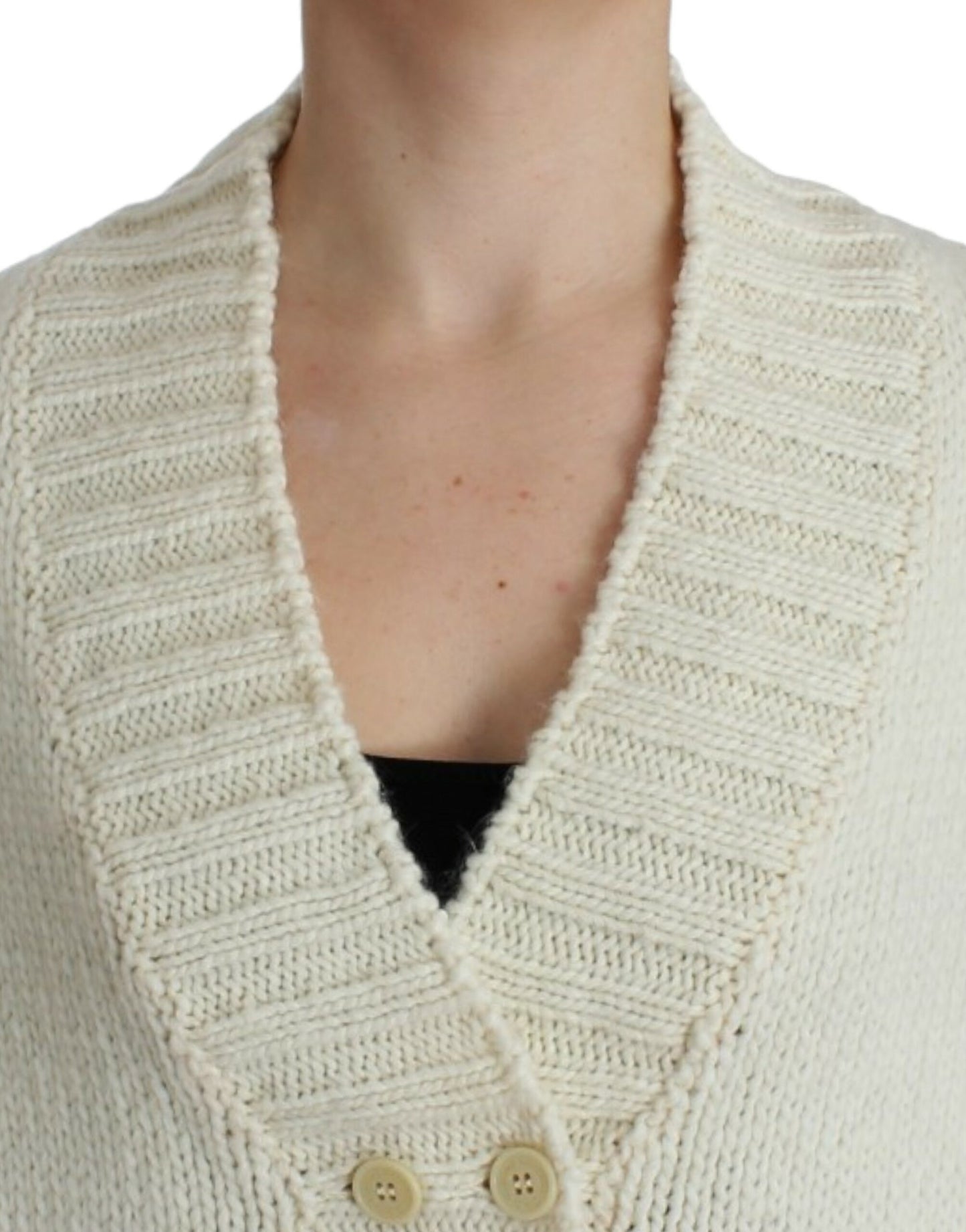 White knitted cardigan