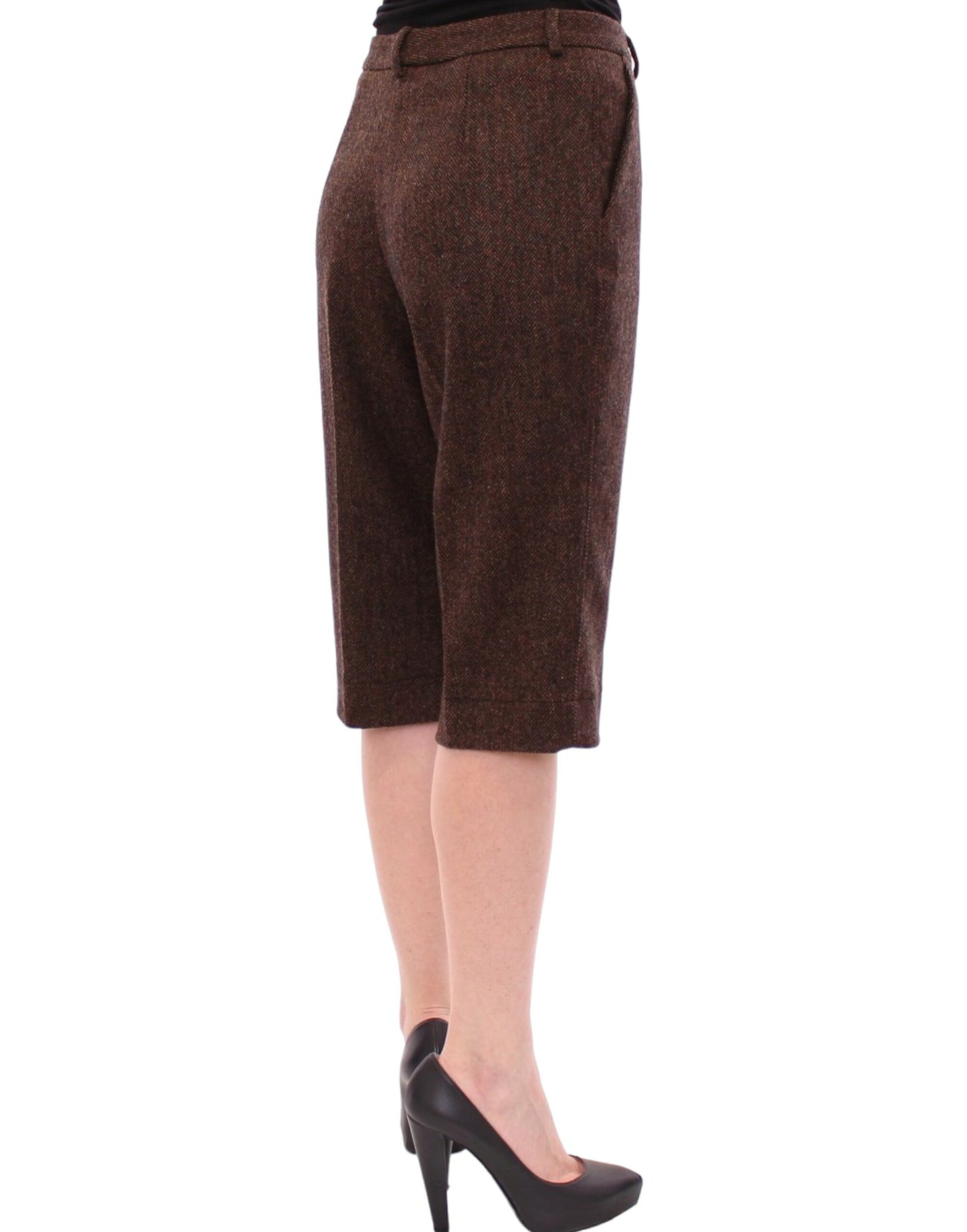 Brown wool shorts pants