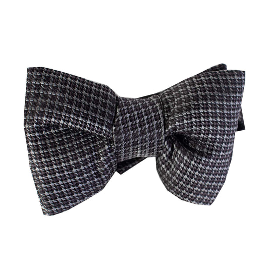 Elegant Silk Bow Tie in Black and Grey