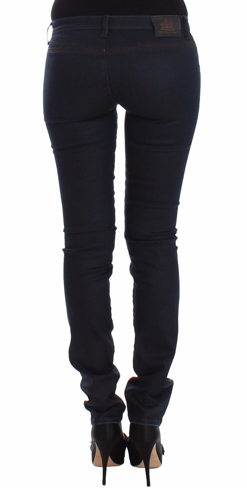 Chic Dark Blue Slim Jeans for Elegant Style