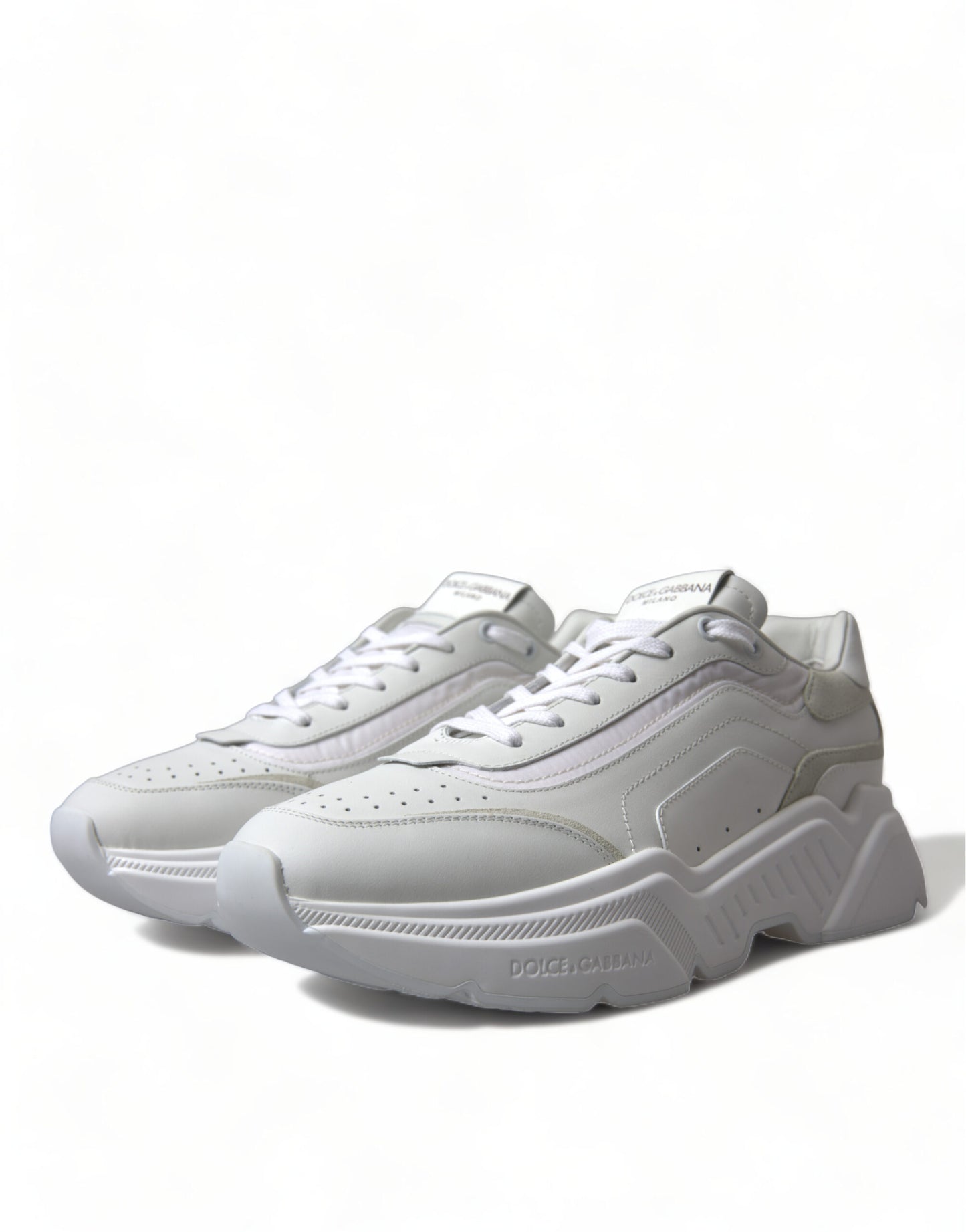 Elegant White DAYMASTER Casual Sneakers