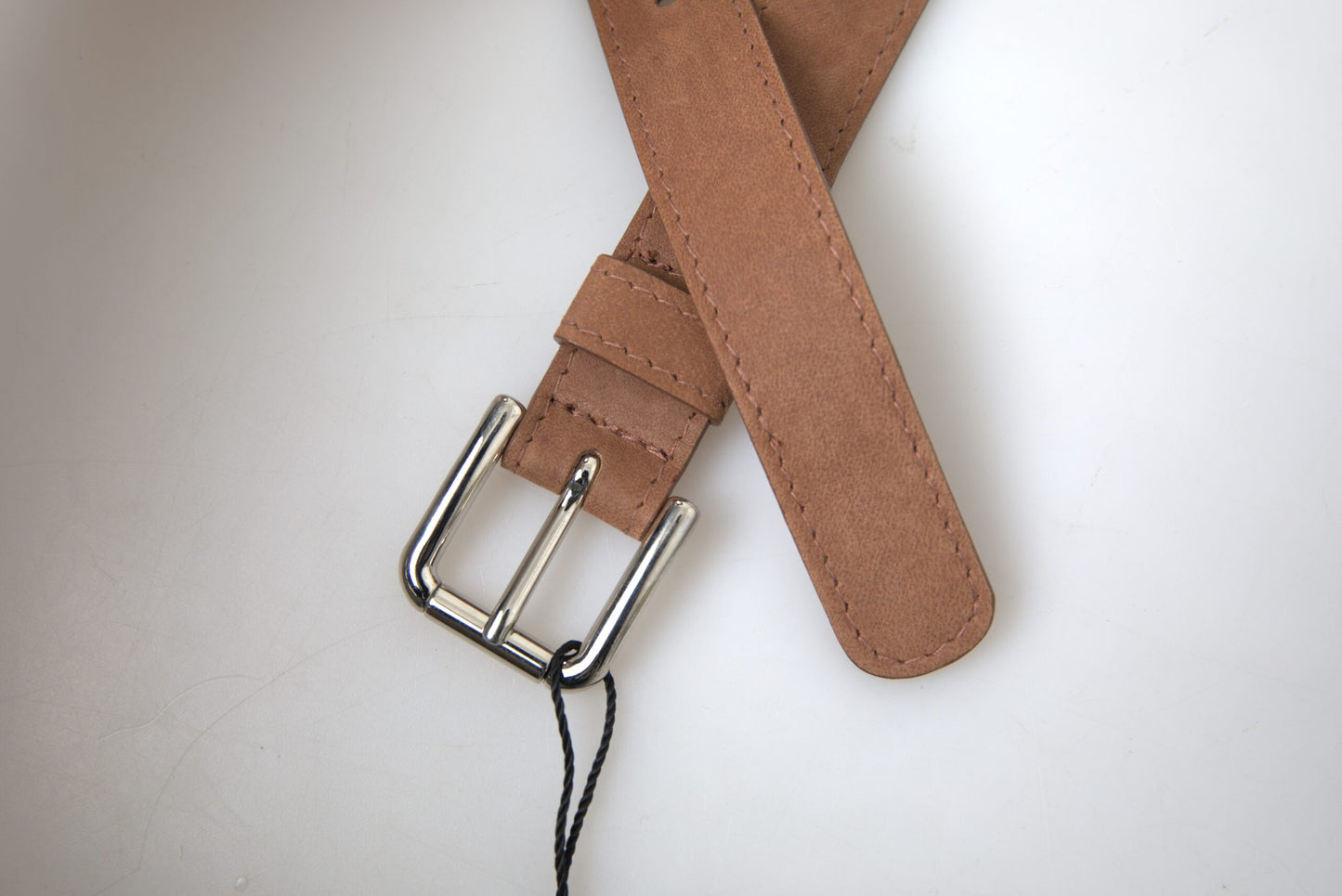 Elegant Leather Belt with Metal Buckle