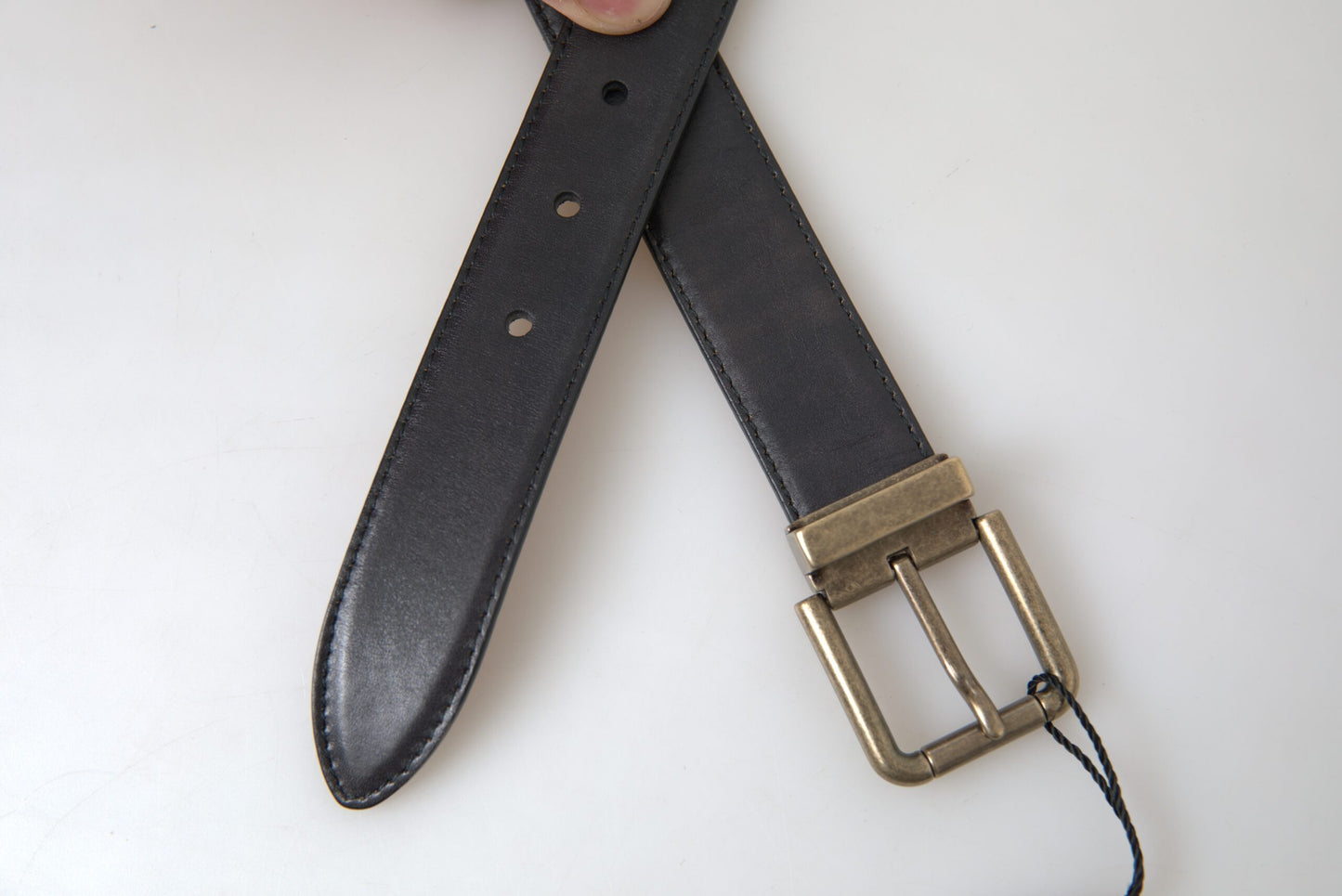 Elegant Black Leather Belt with Metal Buckle