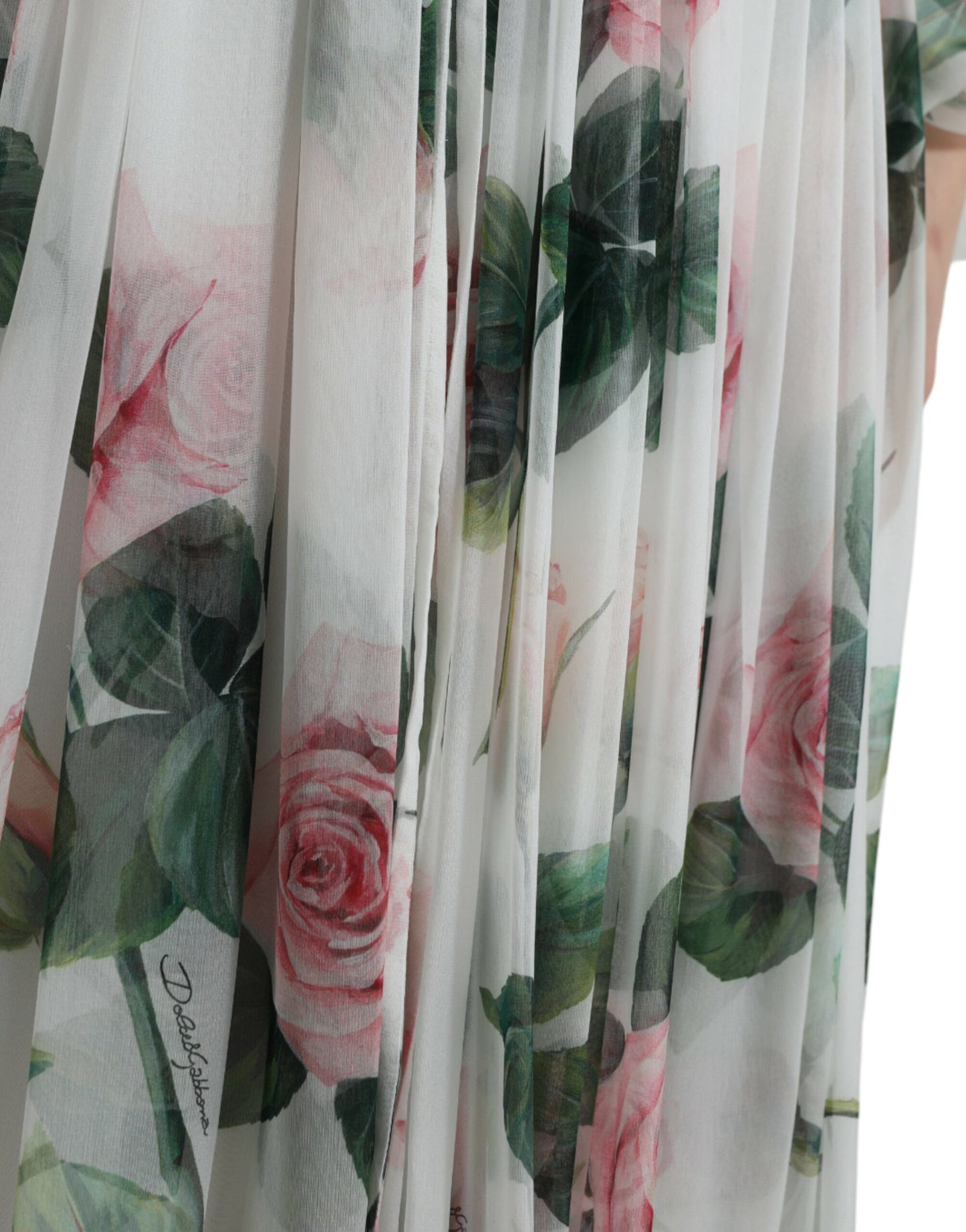 White Rose Print A-line Pleated Maxi Dress