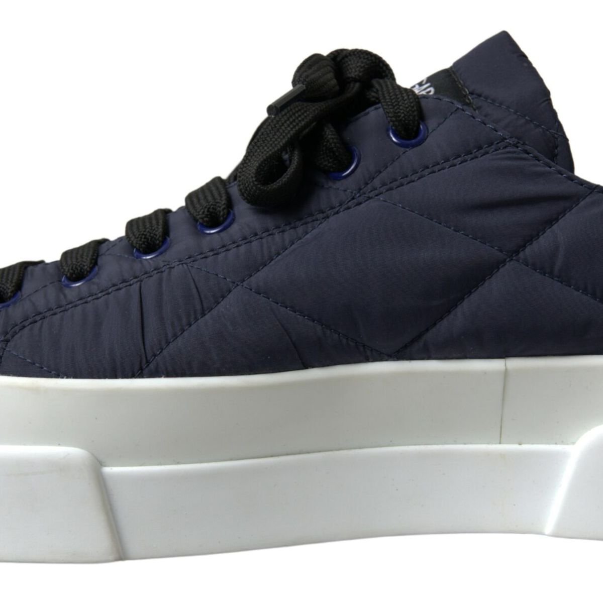 Chic Blue Casual Sneakers for the Stylish Man