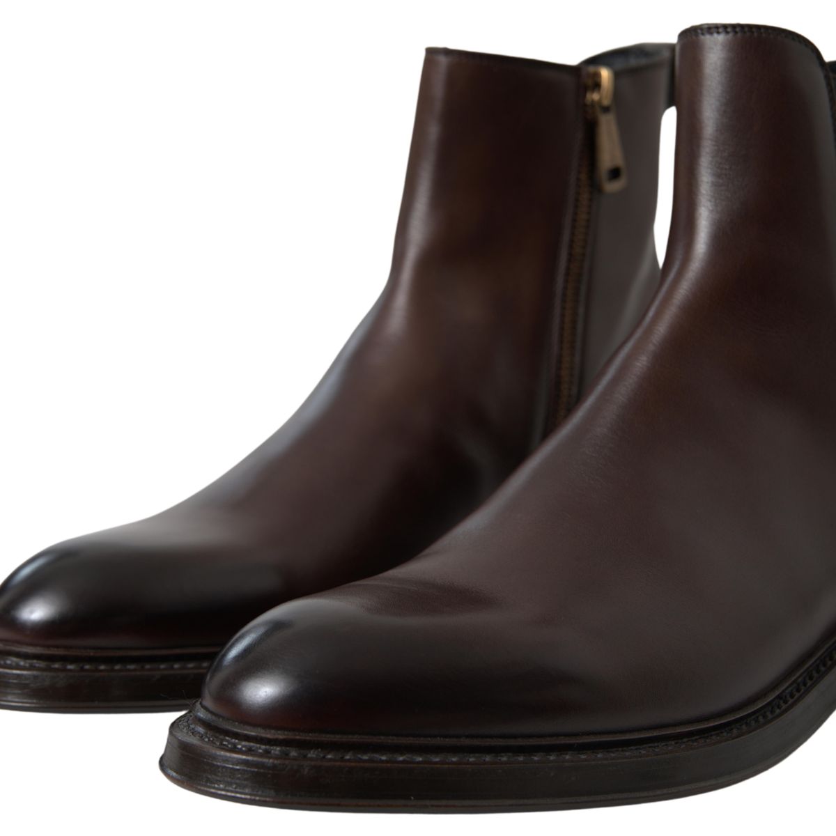 Elegant Leather Chelsea Boots