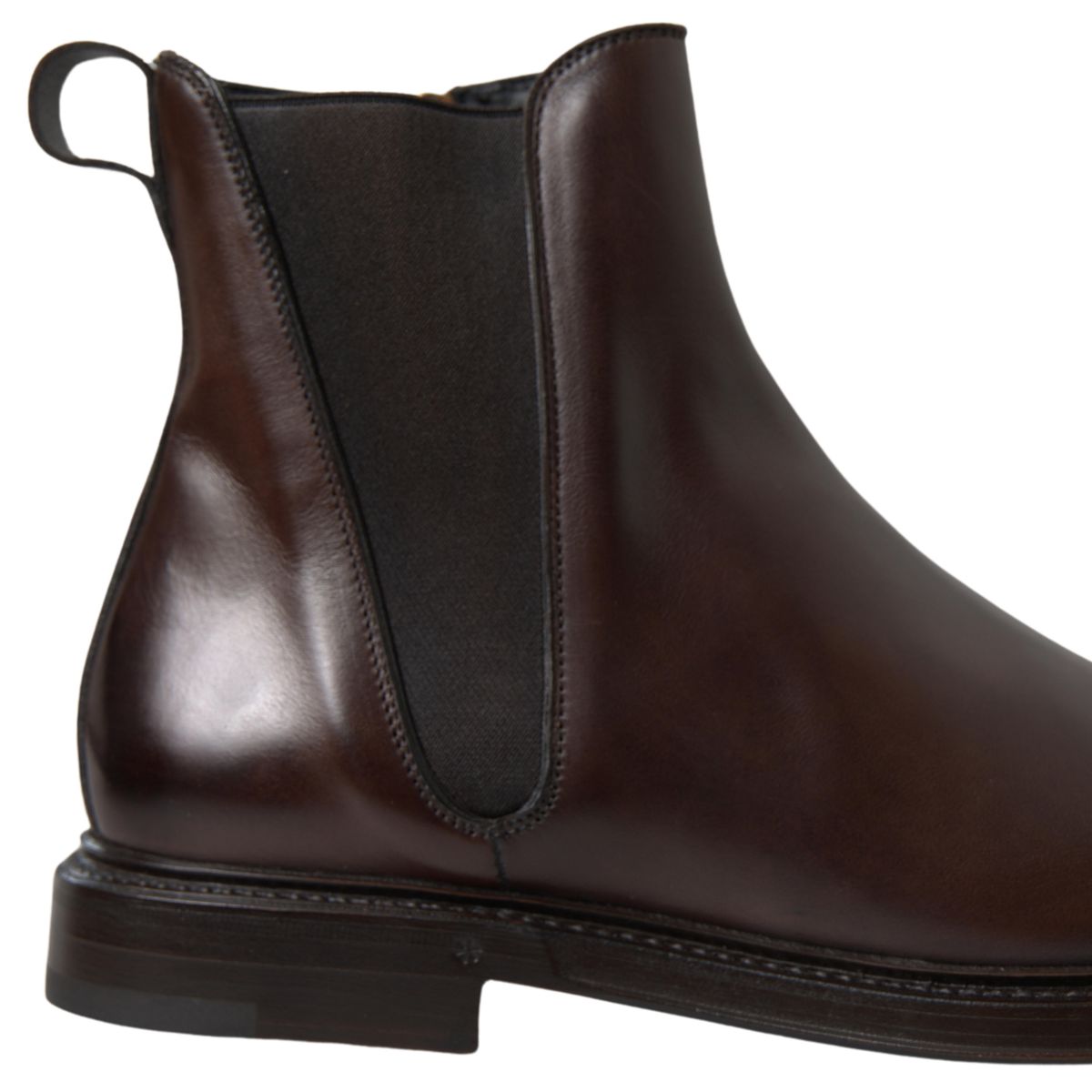 Elegant Leather Chelsea Boots