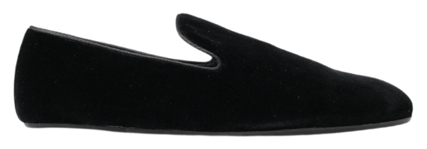 Elegant Black Velvet Loafers – Pure Sophistication