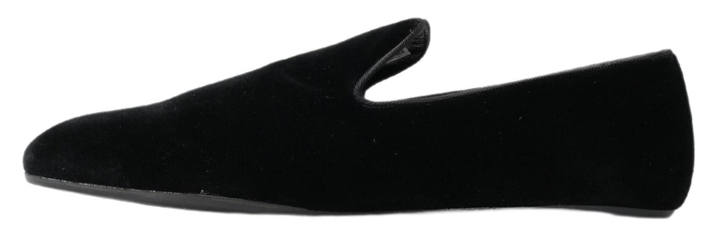 Elegant Black Velvet Loafers – Pure Sophistication