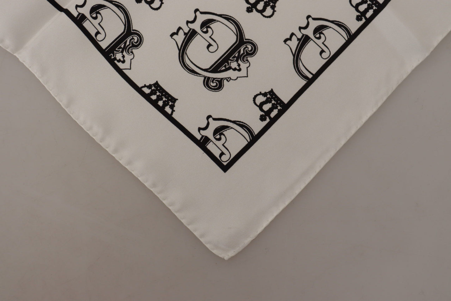 Elegant Men's White Silk Square Scarf