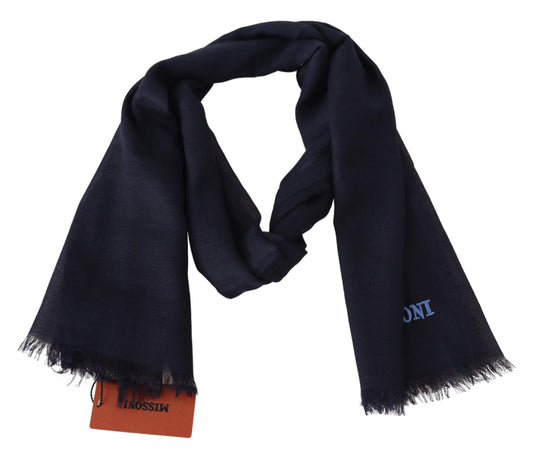 Elegant Cashmere Scarf with Signature Pattern