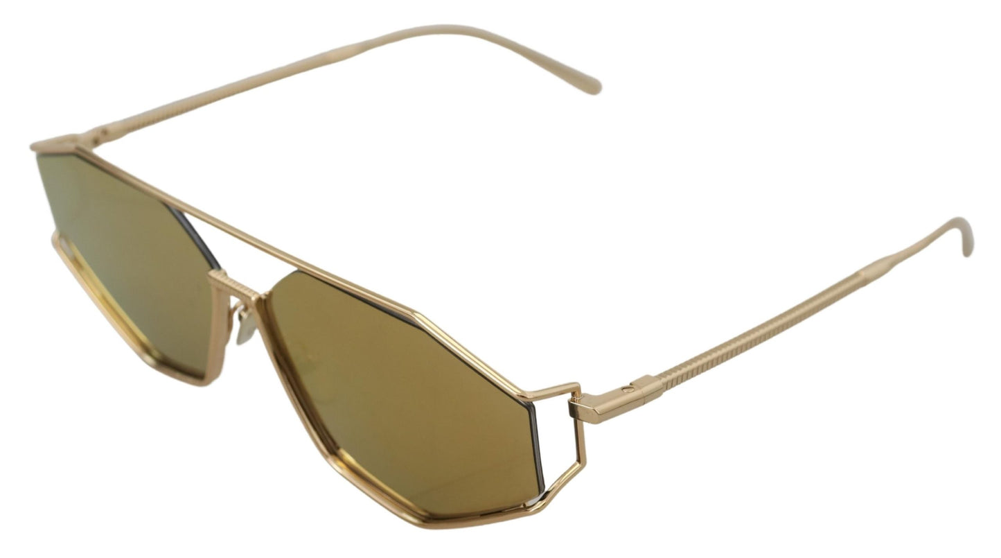 Elegant Gold Frame Sunglasses with UV Protection