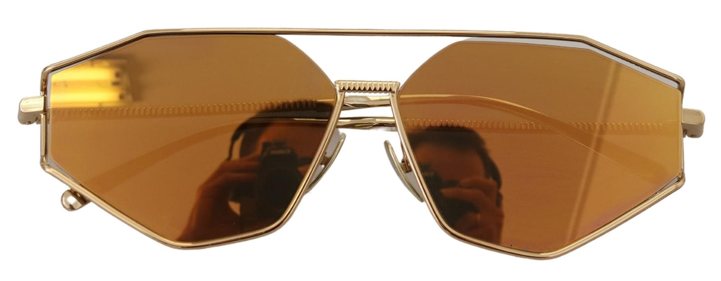 Elegant Gold Frame Sunglasses with UV Protection