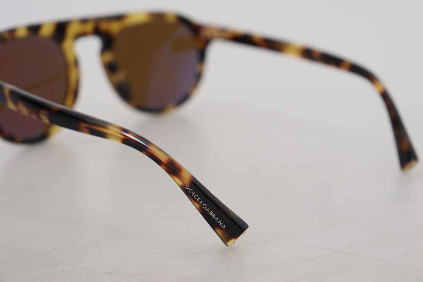 Chic Tortoiseshell Acetate Sunglasses