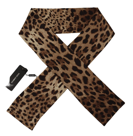 Elegant Silk Scarf in Leopard Print