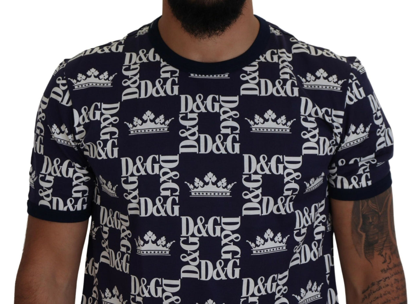 Elegant Crown Print Crewneck Tee in Blue