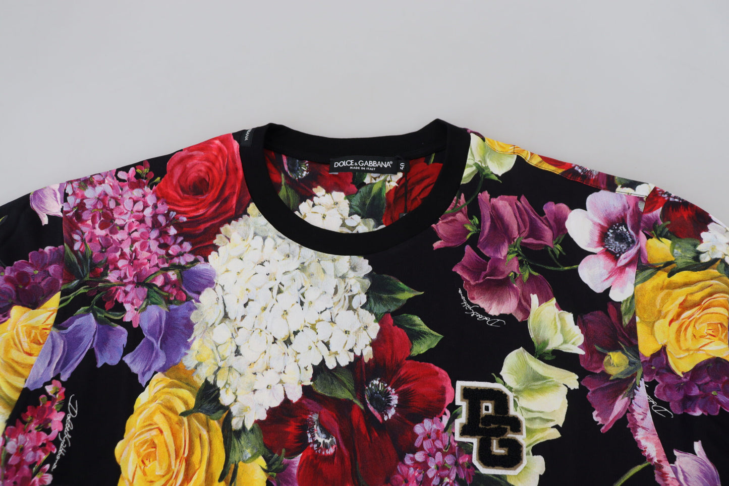 Elegant Floral Print Crewneck T-Shirt