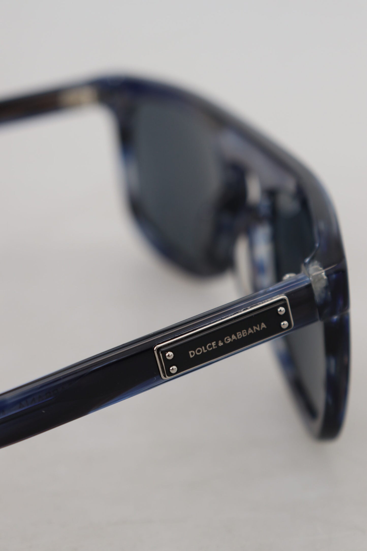 Elegant Blue Acetate Sunglasses