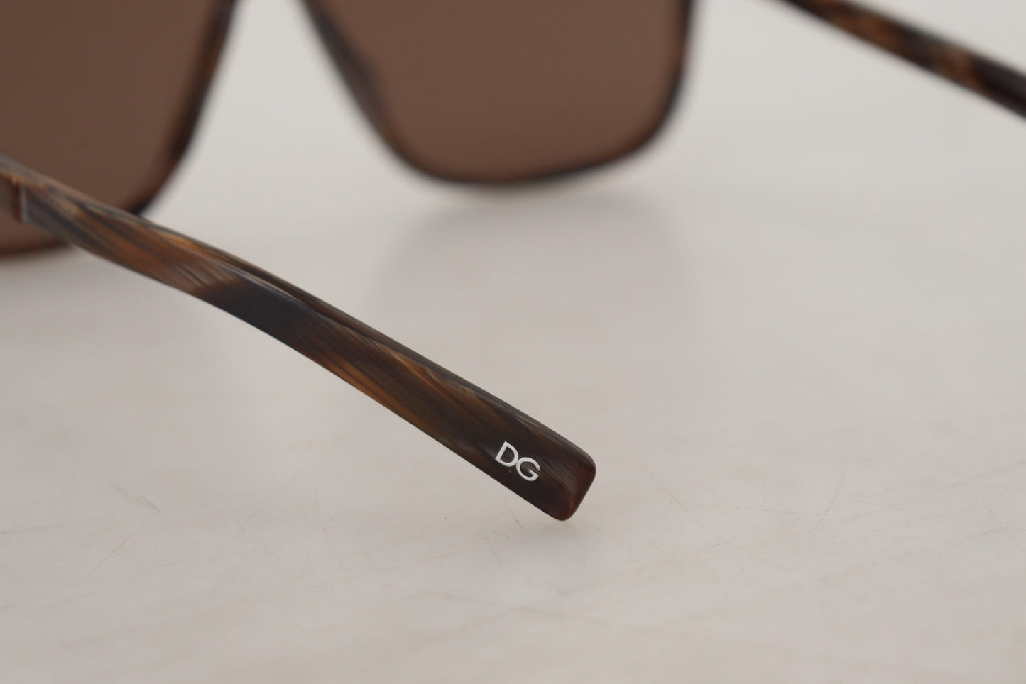 Elegant Unisex Brown Acetate Sunglasses