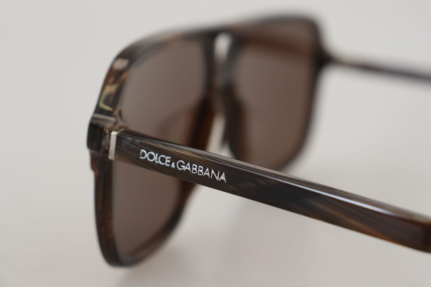 Elegant Unisex Brown Acetate Sunglasses