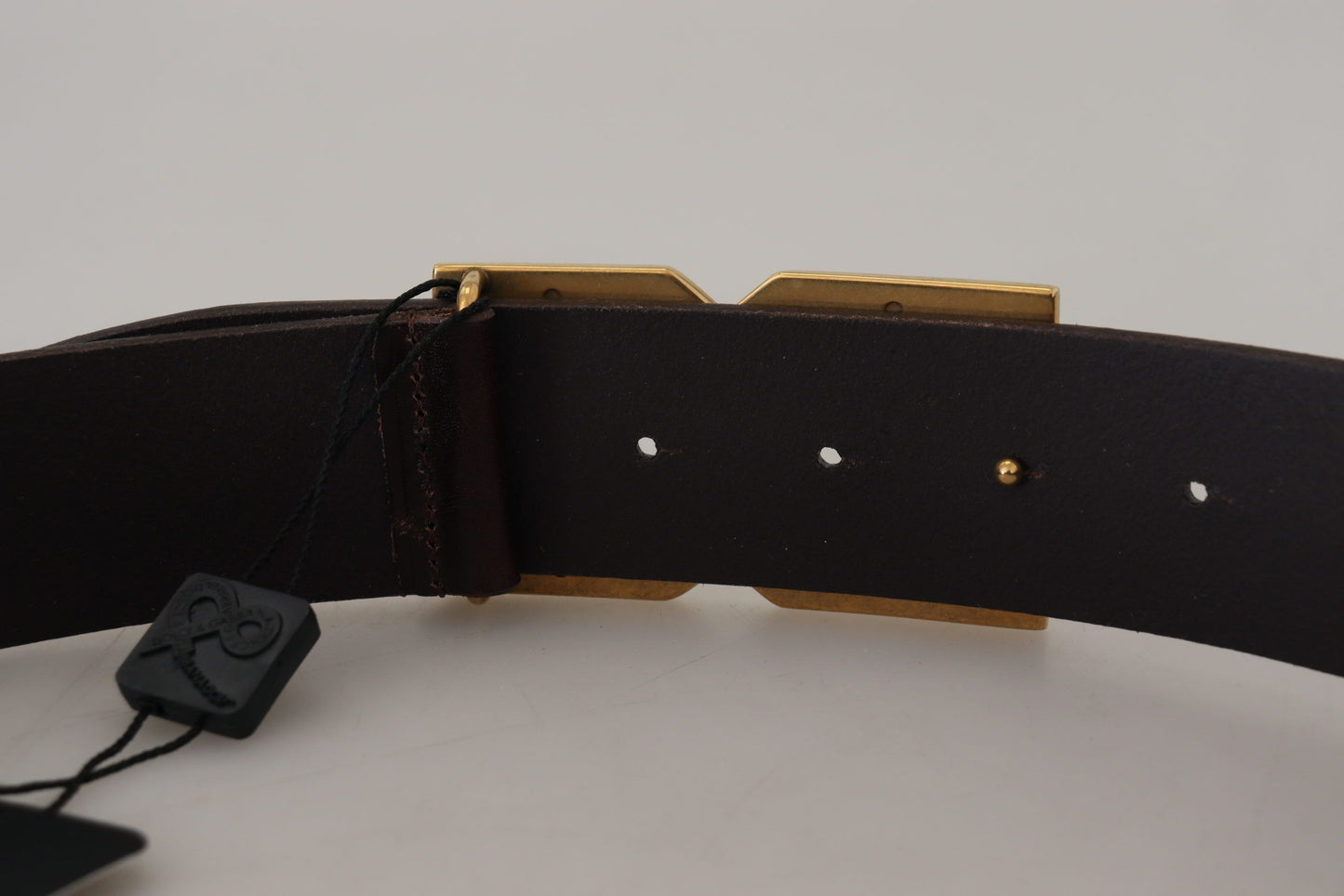 Elegant Leather Belt with DG Metal Buckle