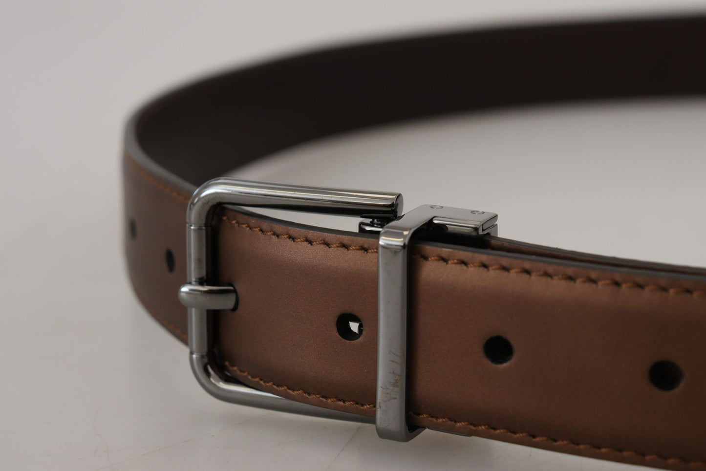 Elegant Bronze Leather Belt