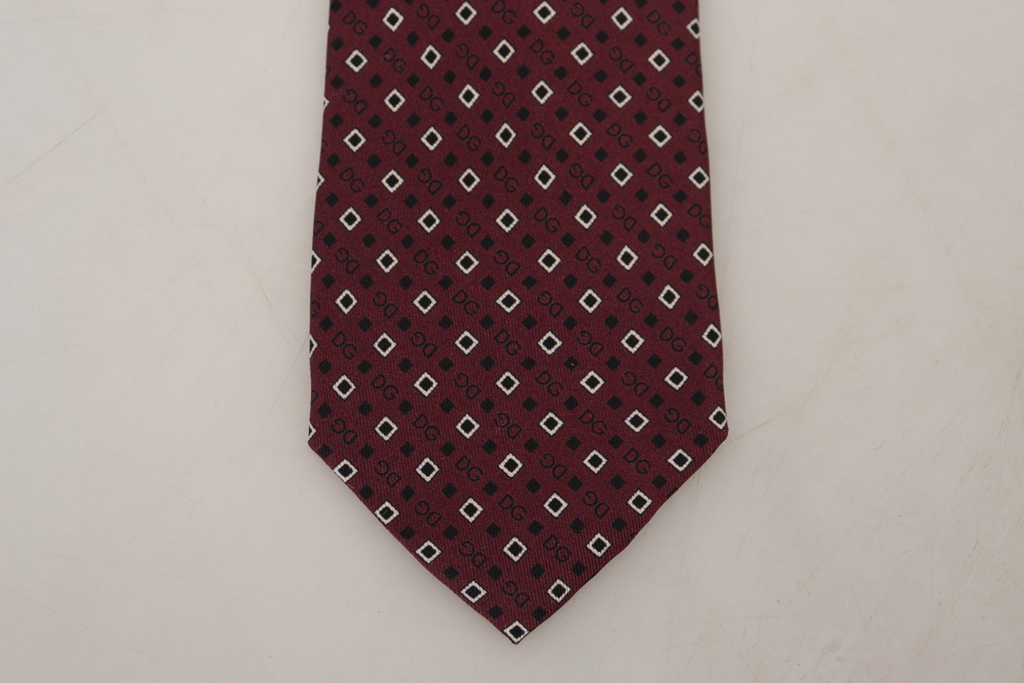 Elegant Maroon Silk Patterned Men's Tie