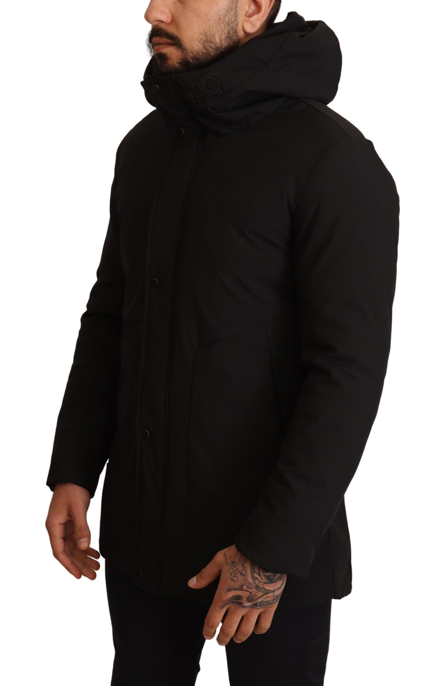 Elegant Lightweight Black Windbreaker Jacket