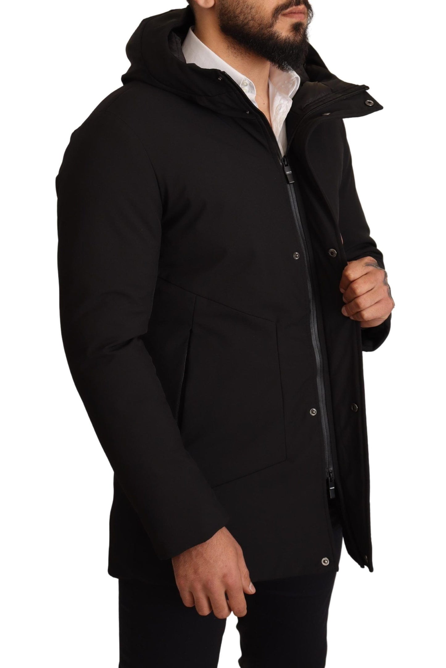 Elegant Lightweight Black Windbreaker Jacket