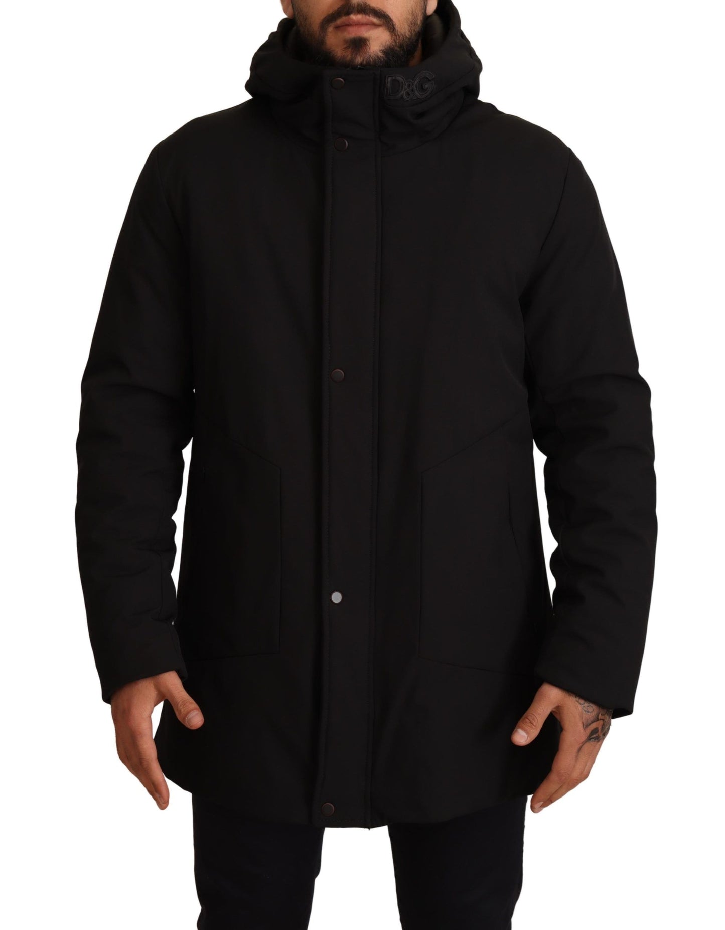 Sleek Black Lightweight Hooded Windbreaker