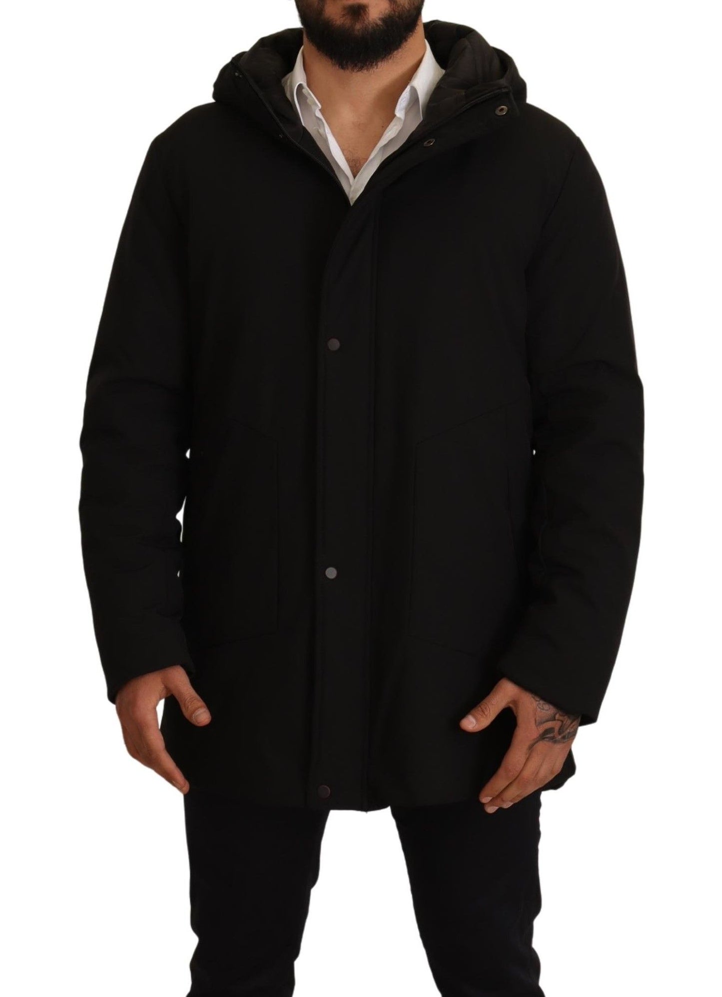 Sleek Black Lightweight Hooded Windbreaker