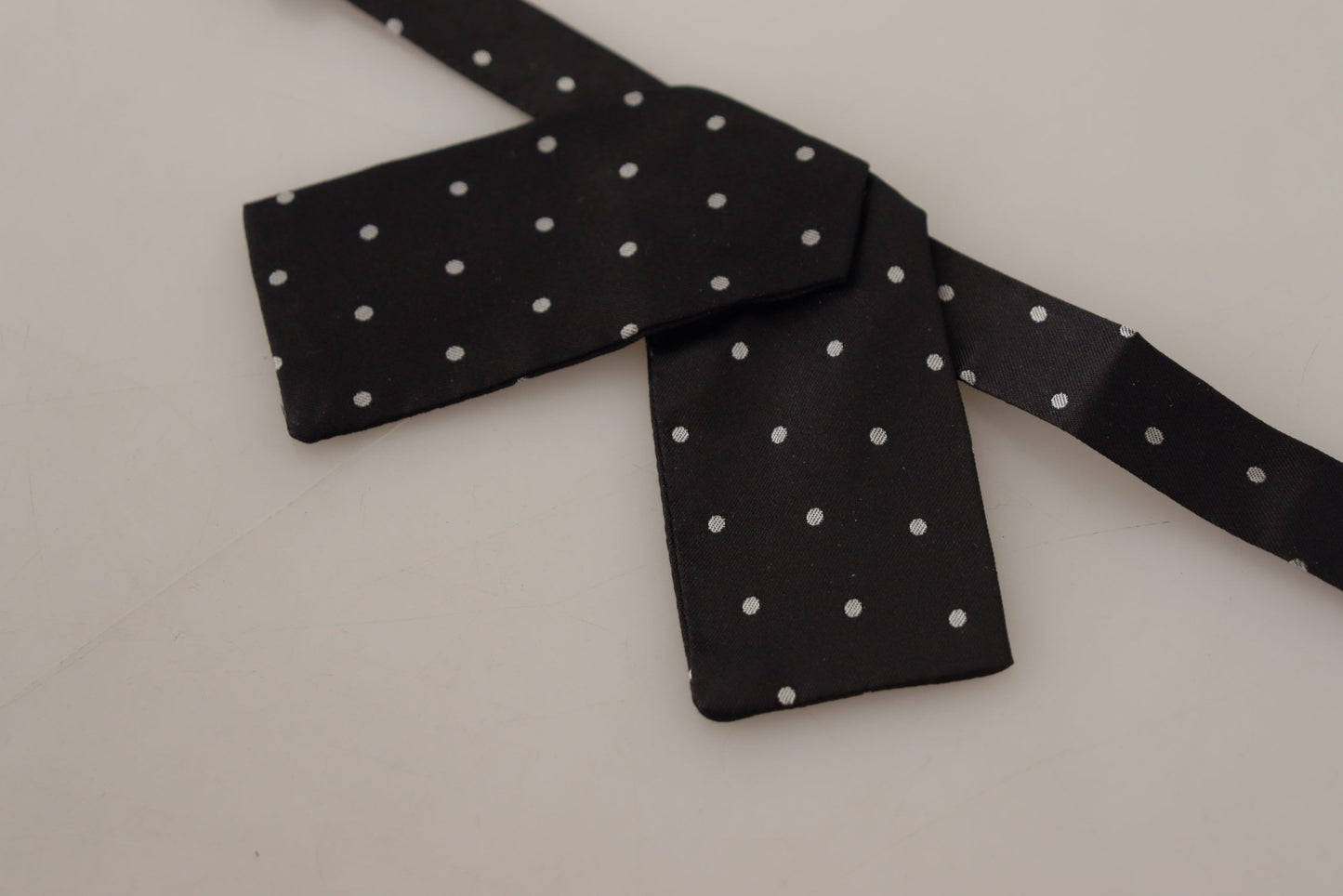 Elegant Polka Dot Silk Bow Tie