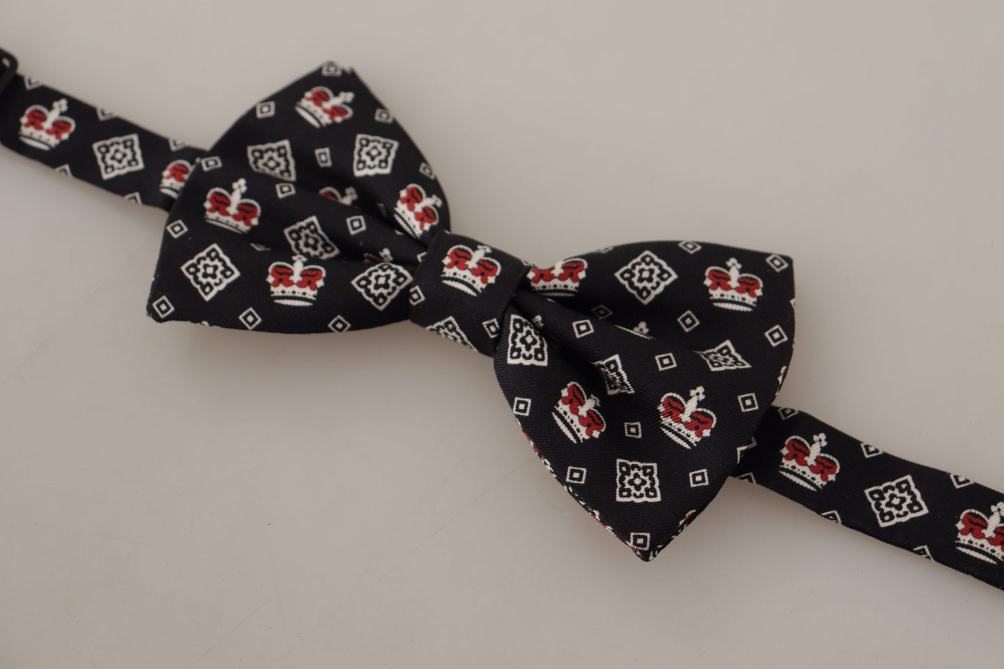 Elegant Black Silk Crown Pattern Bow Tie