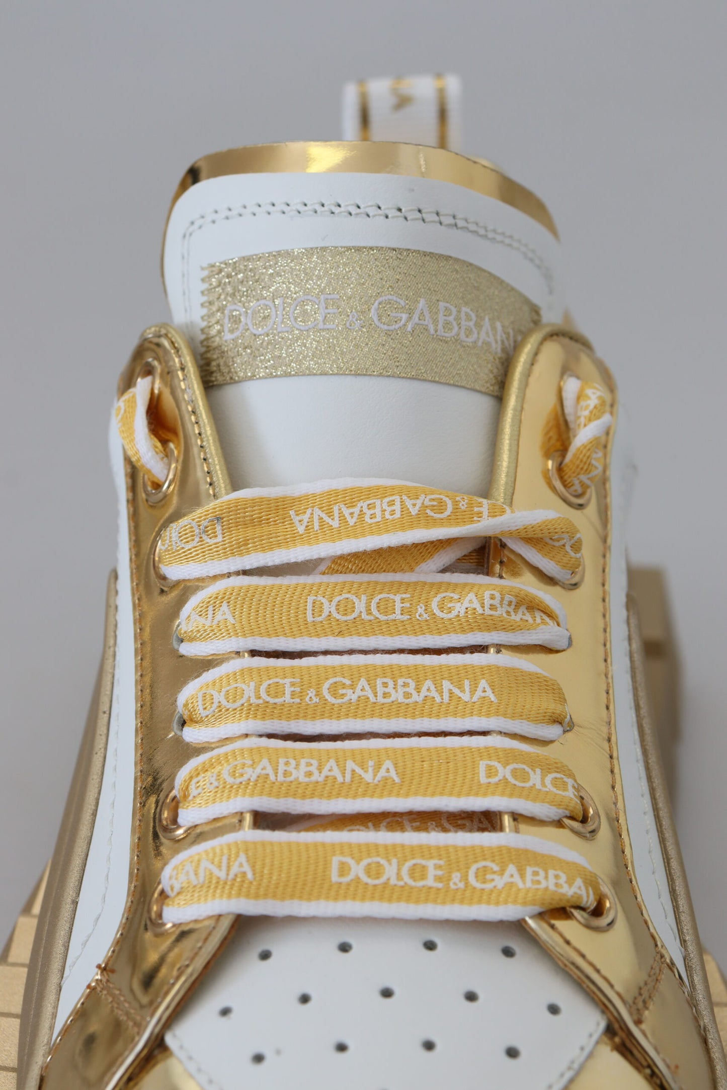 Chic White & Gold Leather Super Queen Sneakers