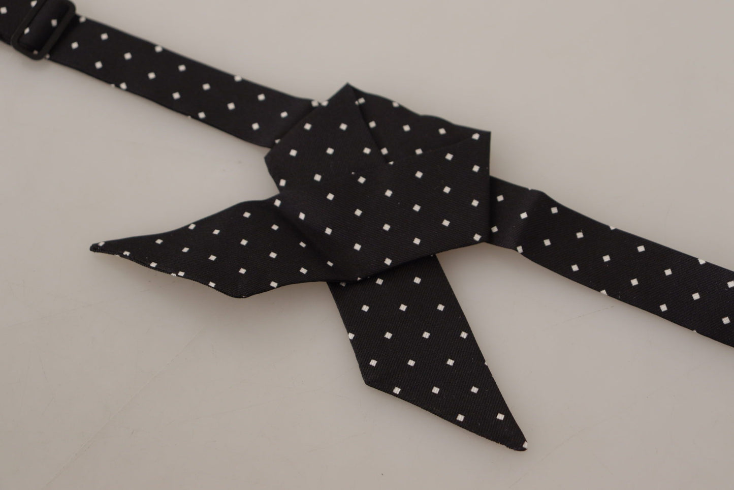 Elegant Polka Dot Silk Bow Tie