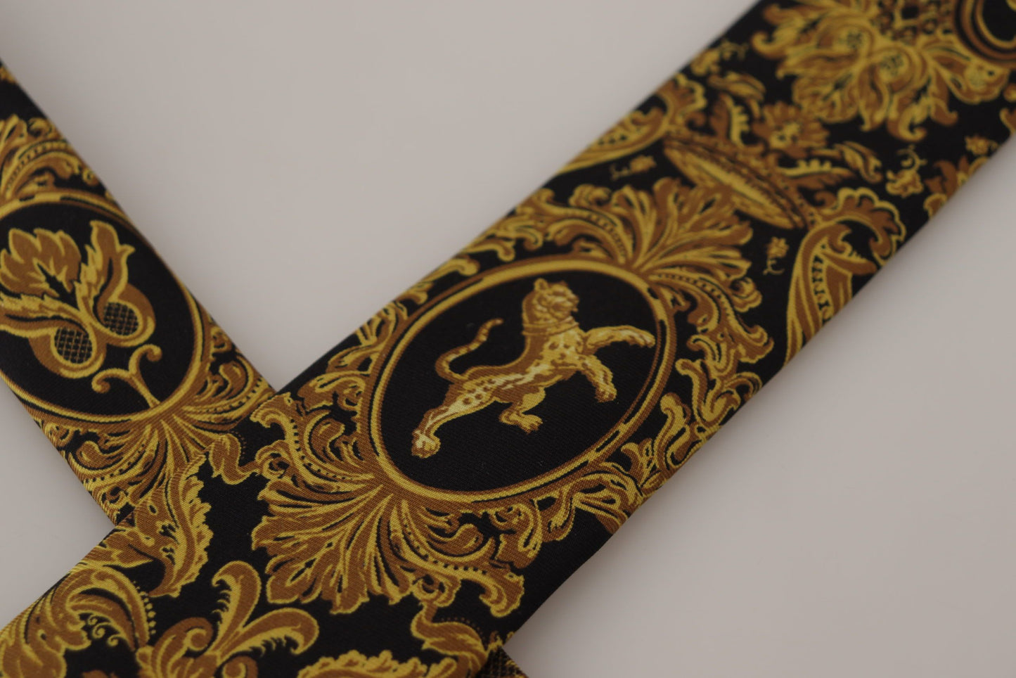 Elegant Gold Silk Tie