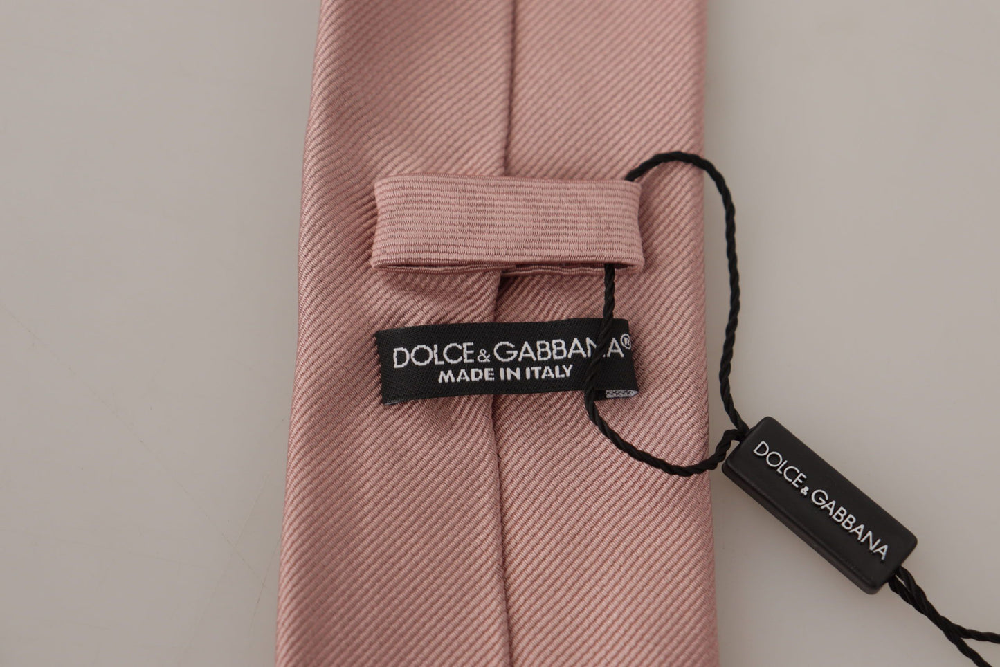 Elegant Pink Silk Tie for Sophisticated Gentlemen